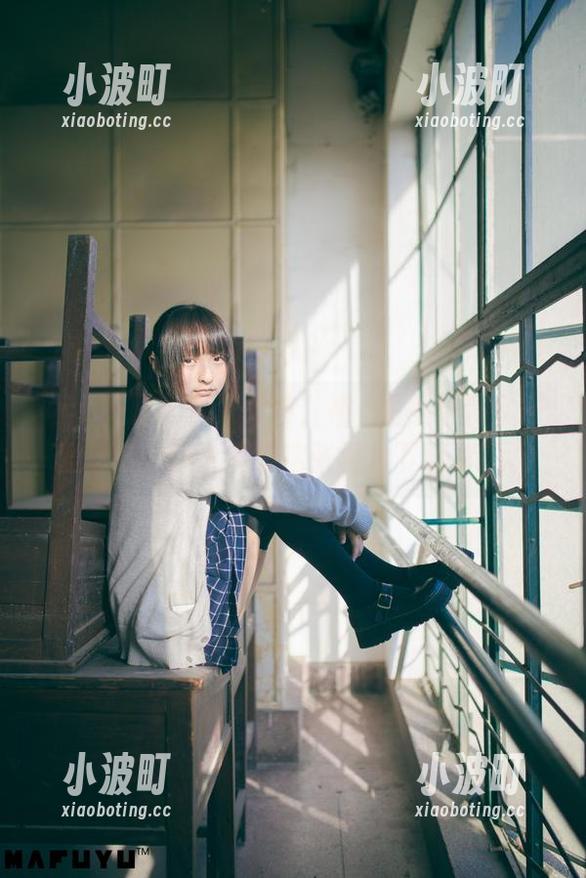 神楽坂真冬 每个冬日都能变女神,神楽坂真冬真会宠爱自己,让人想把这张图片下载珍藏。