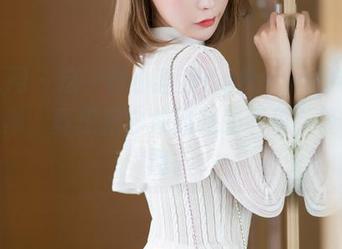 秀人网 – 这一份小狐狸Kathryn的毛衣写真集，真想把它放到我的梦里，轻轻翻阅。