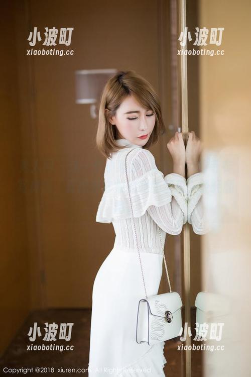 秀人网-小狐狸Kathryn 秀人网 - 这一份小狐狸Kathryn的毛衣写真集,真想把它放到我的梦里,轻轻翻阅。