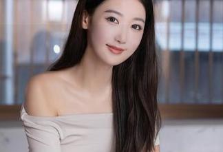 秀人网 – 小甜angle的镂空作品，完全颠覆了我的审美，我们都要不要犹豫一下呢？