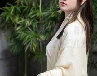 秀人网 – 张庭蓉全套写真，有种小心脏的悸动…那双美足得了几分？