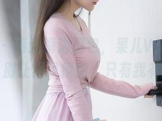 秀人网 – 精选海边图包，果儿Victoria强调：别让海风撩你，只有我有资格！