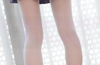 紧急企划 – 奶昔的绿背心全套写真，居家时光的魔力时刻