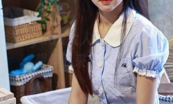 绮梦摄影 – yuuu大人秘书写真：每一页都想停下来多看两眼