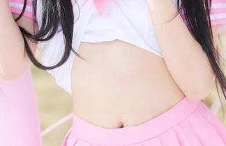 美媛馆 – 注意！南湘baby在泳池的照片，潜藏着无数水下的想法