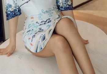 花漾show – 视线在黑色蕾丝睡衣间游走，周大萌的美图就是个探险游戏啊！