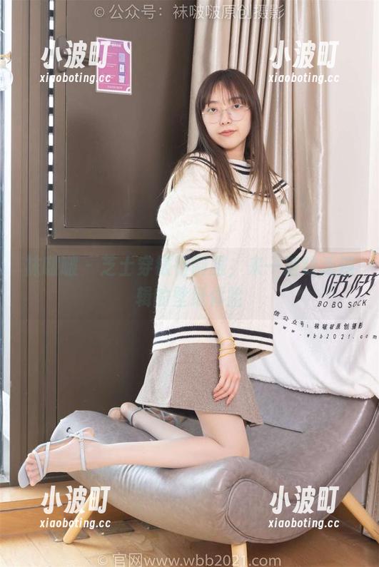 袜啵啵-芝士 袜啵啵 - 芝士穿银行制服,来一波缺乏逻辑的壁纸体验