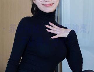 袜啵啵 – 苏苏在线：这高清油亮，能不能不让我多想呢？