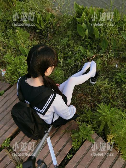 西尔酱 图片说:看!西尔酱,做一名民国元气少女,怎样都像在喝茶聊八卦。