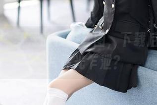 语画界 – 梦梵的校服套图，下载后脑海里一片春光乍泄？