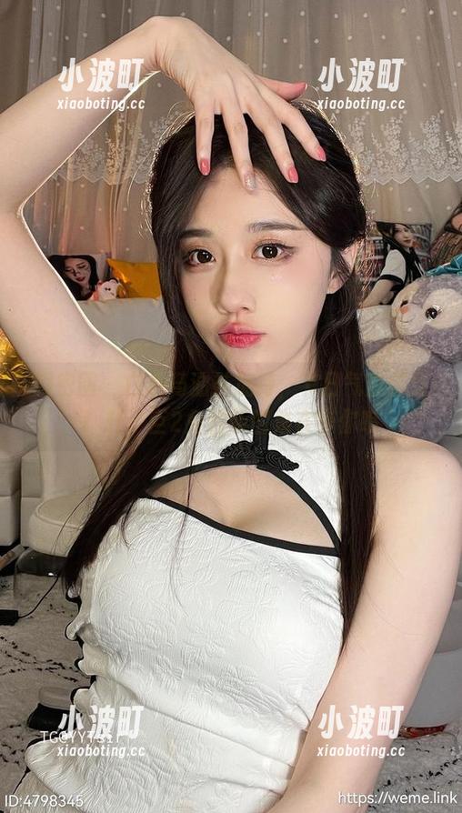 轩子巨2兔 微密圈 - 白色马油袜加持,节日气氛强烈!轩子巨2兔的新图集在等你哦