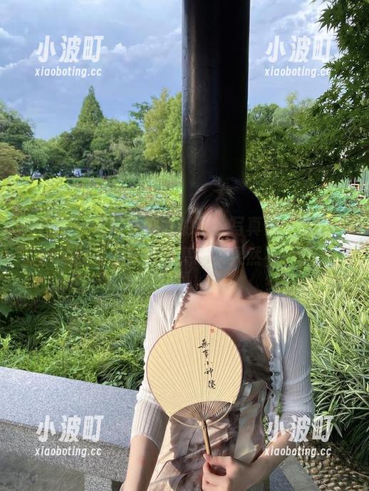 软妹小九九 微密圈 - 软妹小九九的豹纹写真集,精选时刻的肢体语言真够亮眼,果然不一样。