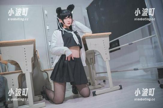 铁板烧鬼舞w 铁板烧鬼舞w的灰丝写真,沉默的呼唤…