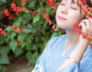 看完镜酱的作品集，我只想快点下载这位女友！
