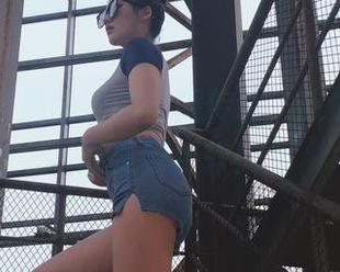 微密圈 – 美图界的长腿传说，陈佩奇要资源要到手软！